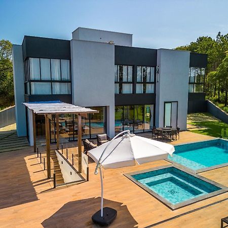 Pousada Com Piscina, Jacuzzi E Com Vista Em Capitolio - Casa Decore Екстериор снимка