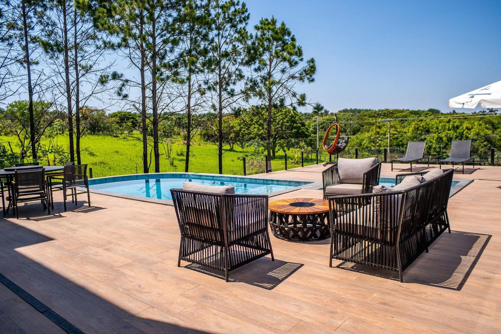 Pousada Com Piscina, Jacuzzi E Com Vista Em Capitolio - Casa Decore Екстериор снимка