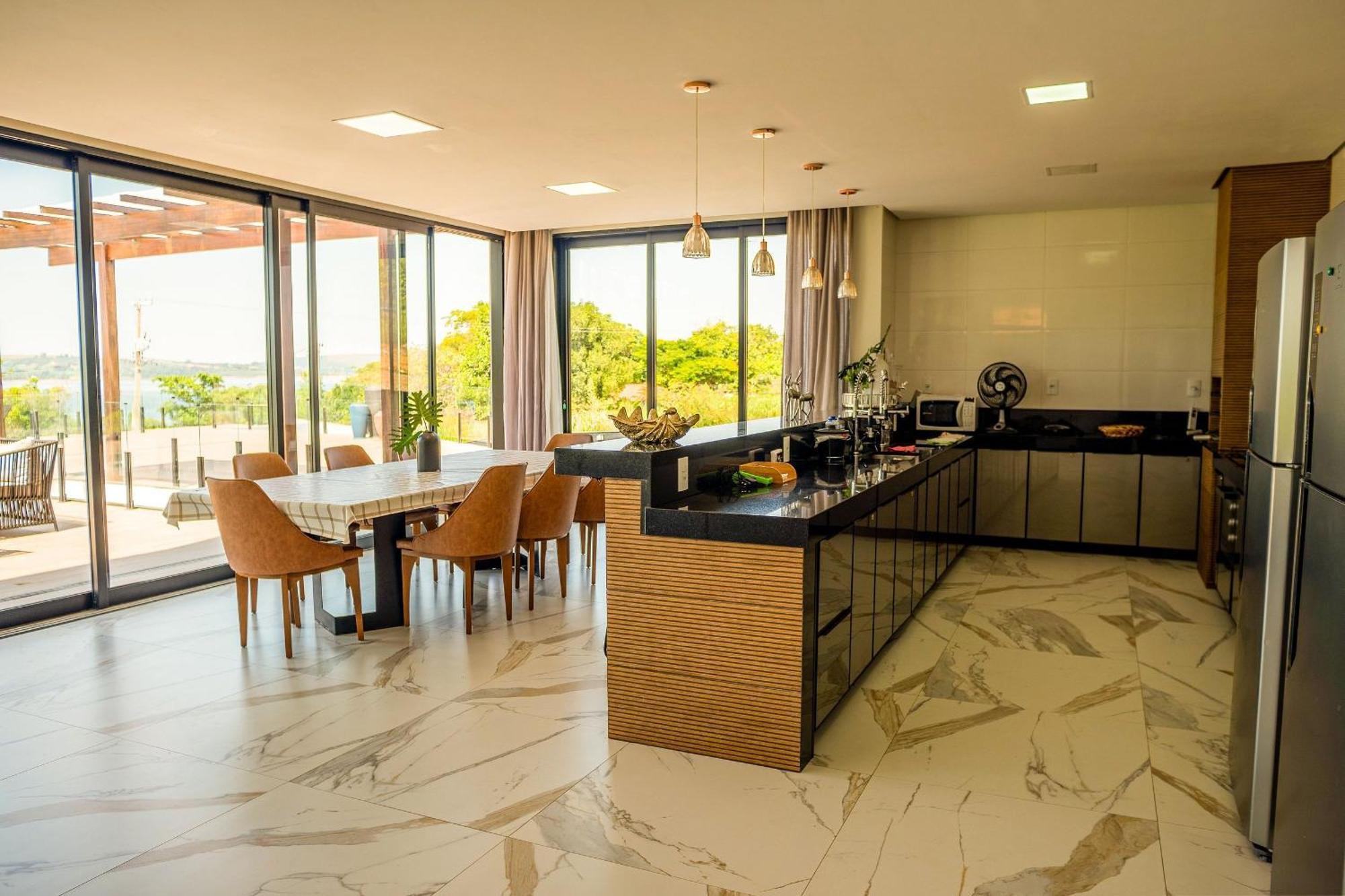 Pousada Com Piscina, Jacuzzi E Com Vista Em Capitolio - Casa Decore Екстериор снимка