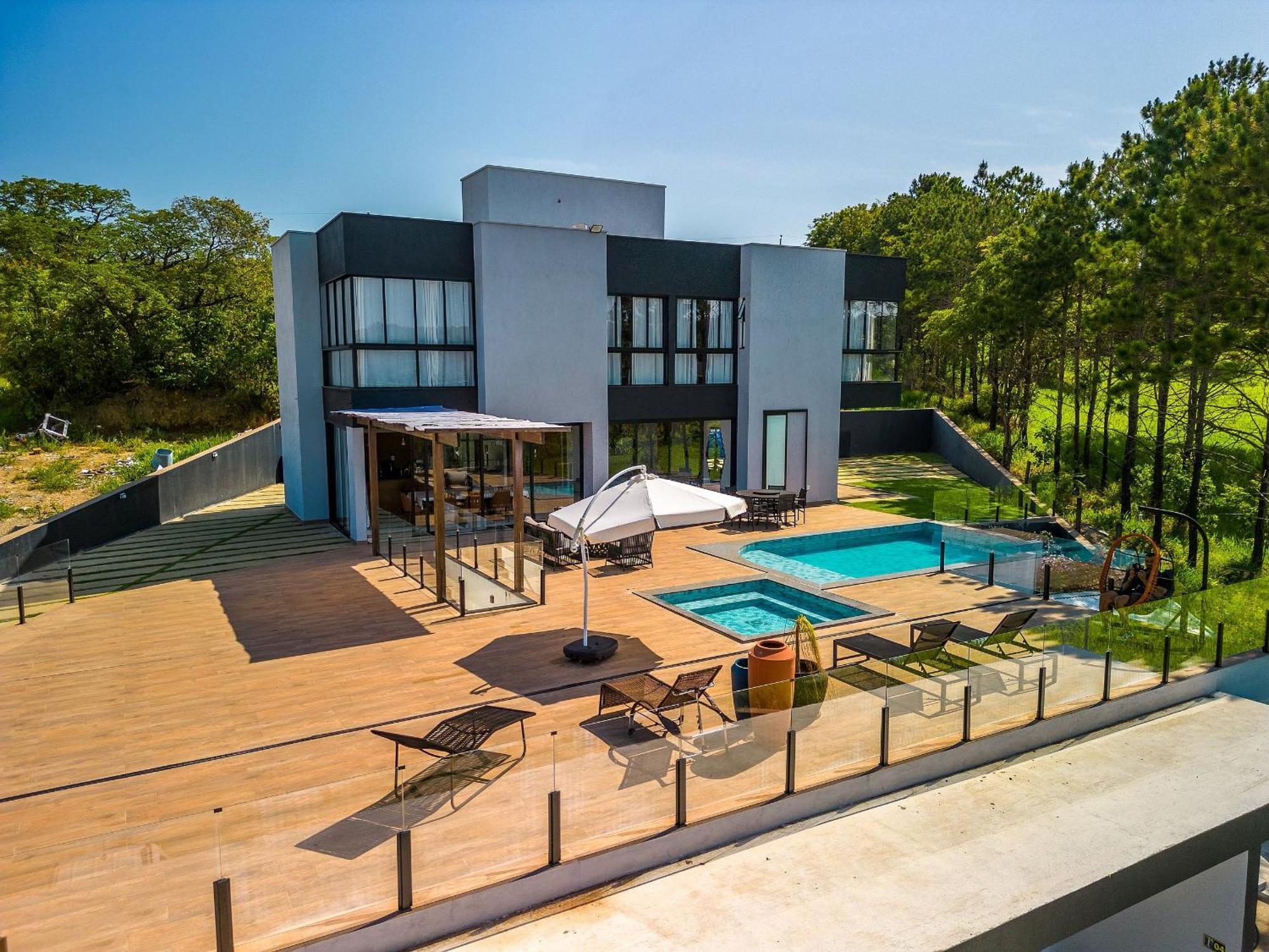 Pousada Com Piscina, Jacuzzi E Com Vista Em Capitolio - Casa Decore Екстериор снимка