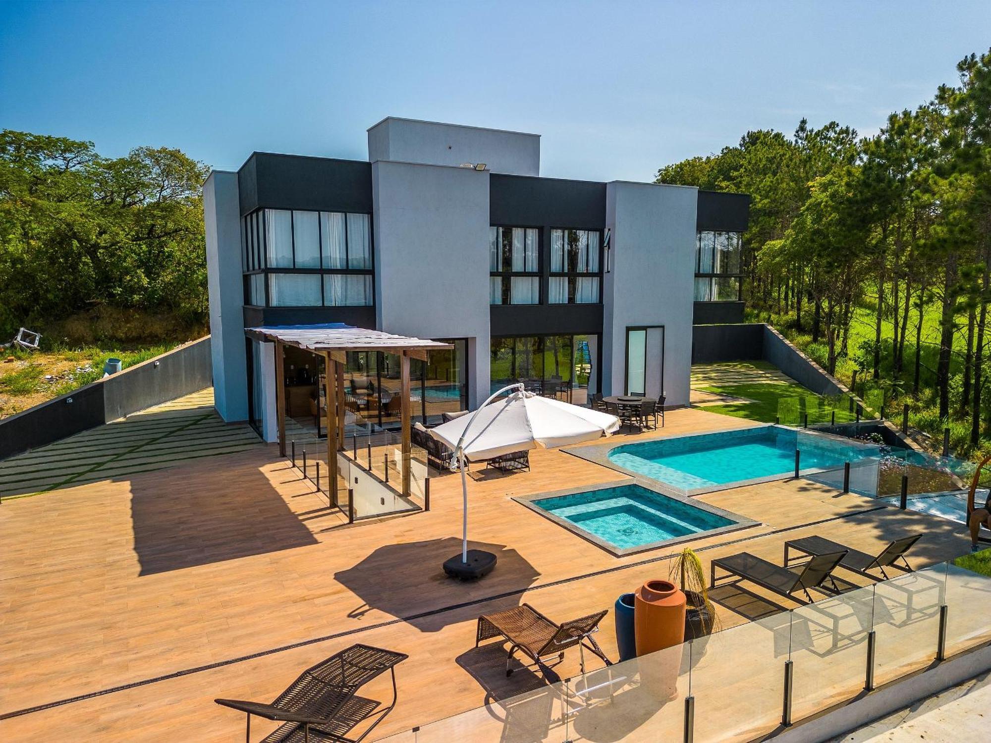 Pousada Com Piscina, Jacuzzi E Com Vista Em Capitolio - Casa Decore Екстериор снимка